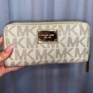Large Michael Kors Logo Continental Wallet